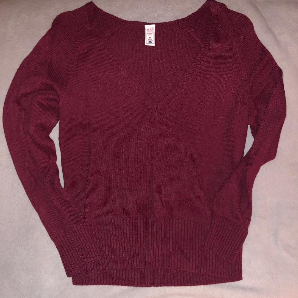 Old Navy V neck sweater